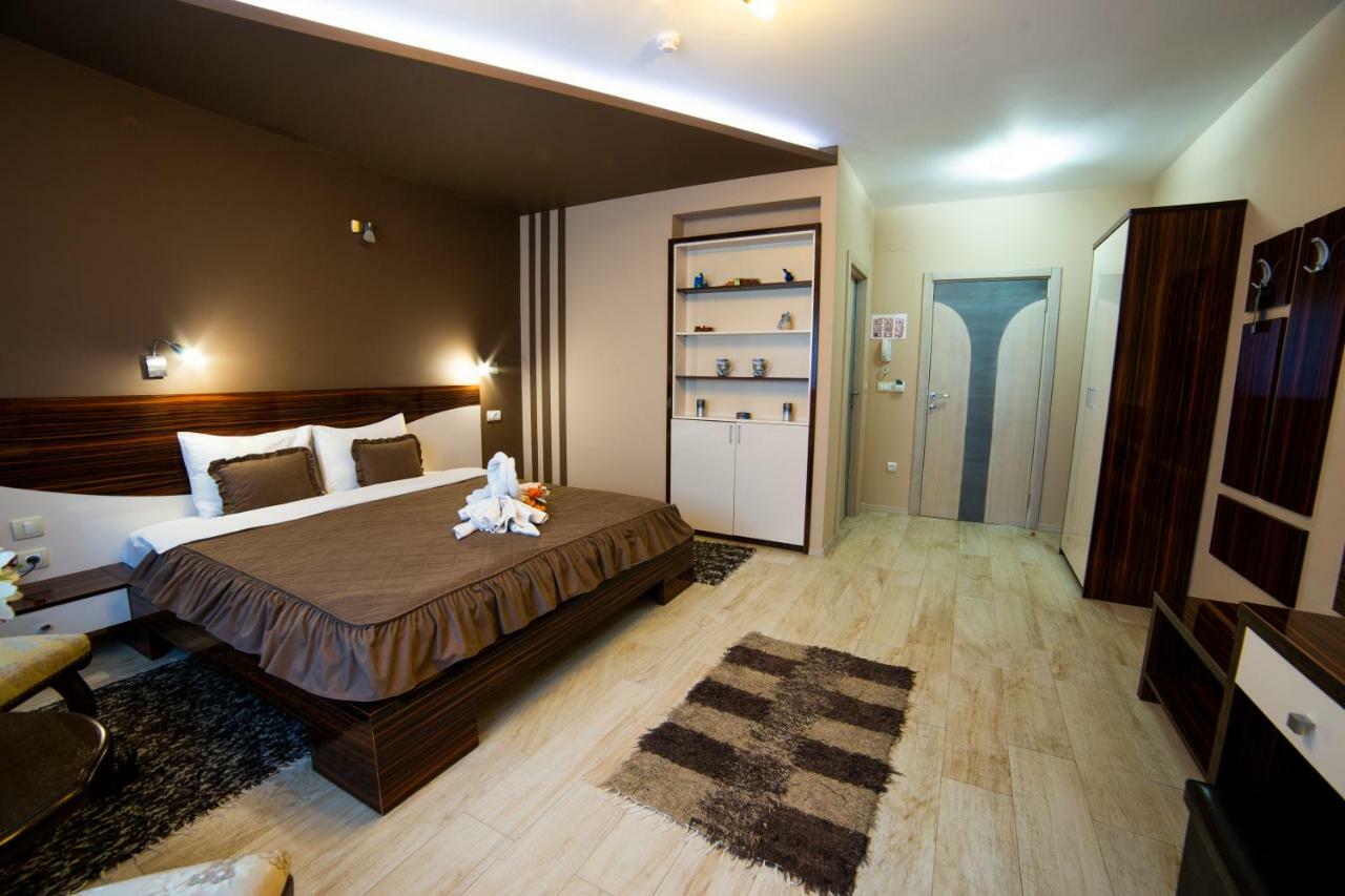 Garni Hotel Lama Kragujevac Exterior foto